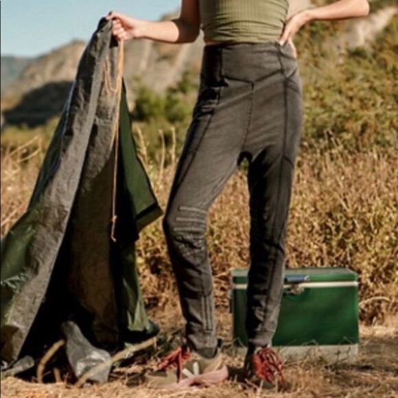 Free People Movement Windy River  joggers size S - Picture 3 of 11